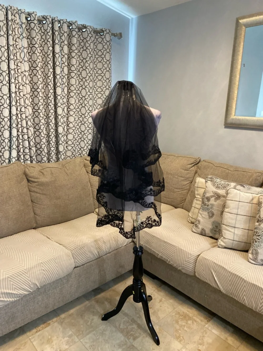 Amazon elegant black